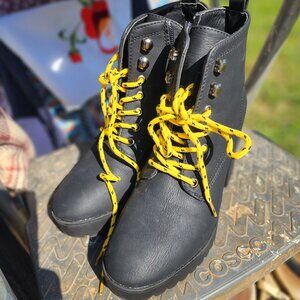 Seven brand black hiking boots - size 8